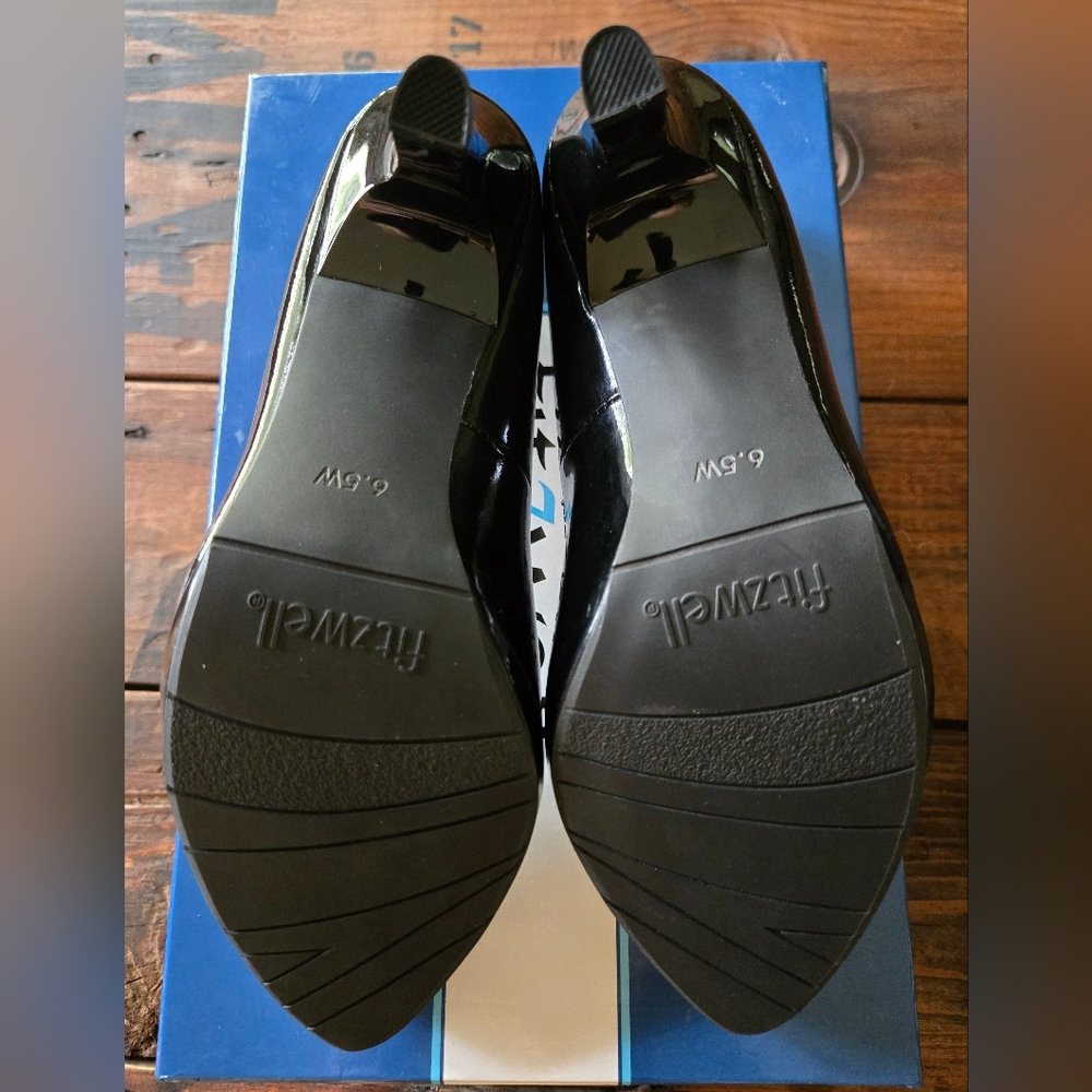 Fitzwell Ophira Black And Cream Heels NWT - Picture 5 of 6